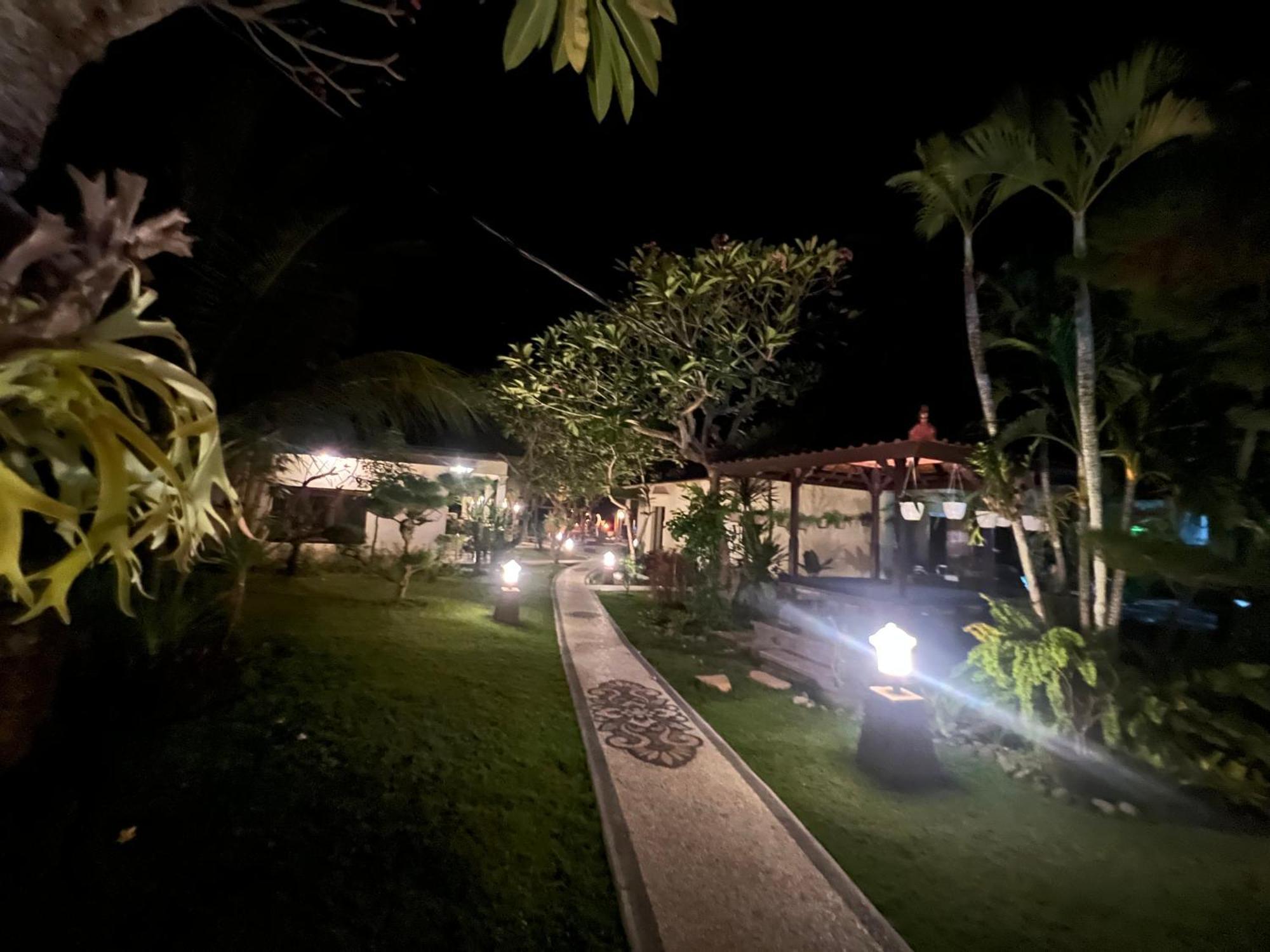 Segara Wangi Beach Cottages จันดีดาซา ภายนอก รูปภาพ